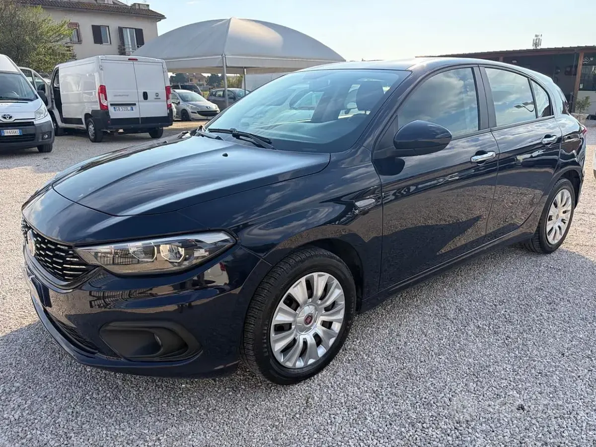 Occasion Fiat Tipo Business 120 ch (88 kW) 2019 Bleue Berline