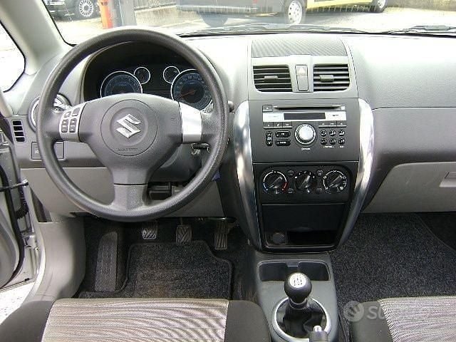 Usata Suzuki SX4 107 CV (78 kW) 2009 Bianco SUV
