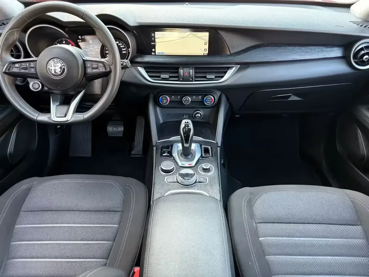Usata Alfa Romeo Stelvio 190 CV (139 kW) 2021 Rosso SUV