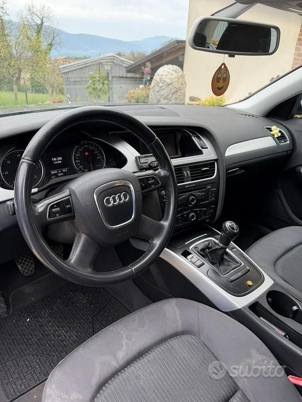 Usata Audi A4 143 CV (105 kW) 2011 Grigio Station wagon
