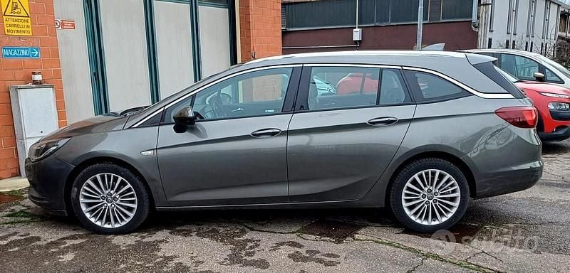 Usata Opel Astra 110 CV (80 kW) 2017 Grigio Station wagon