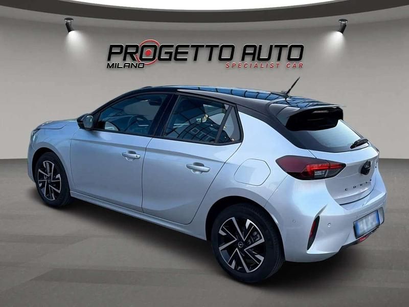 Usata Opel Corsa 101 CV (74 kW) 2025 Argento Berlina