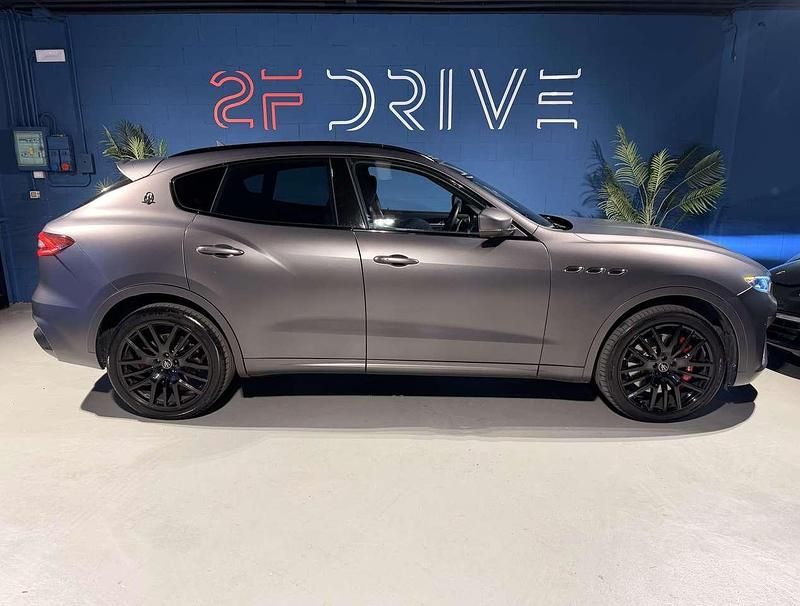 Usata Maserati Levante 275 CV (202 kW) 2019 Grigio maratea opaco SUV