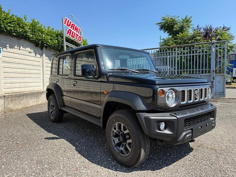 Nero Nuova 2025 Suzuki Jimny SUV | 42.900 € (Buon prezzo) - Immagine 1/4