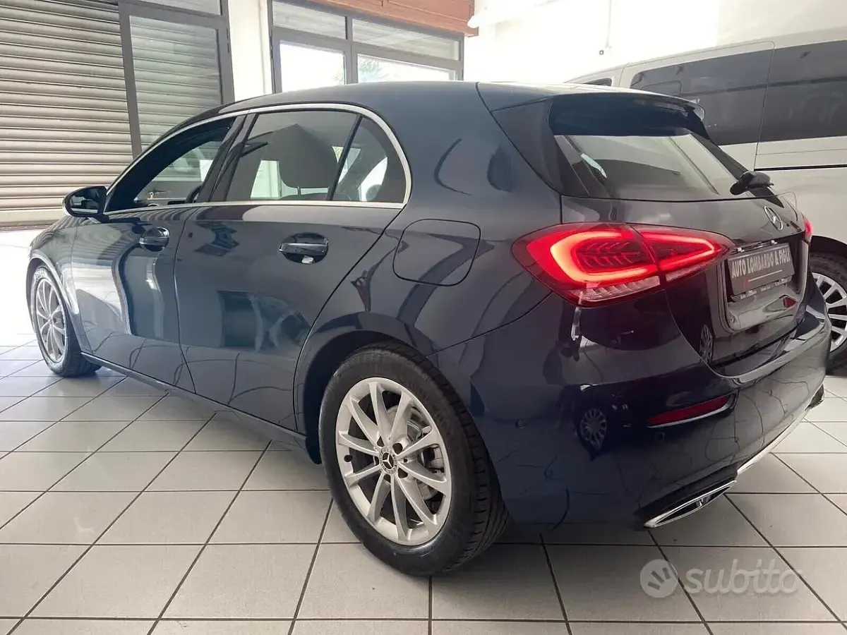 Usata Mercedes A180 116 CV (85 kW) 2019 Bluazzurro Berlina