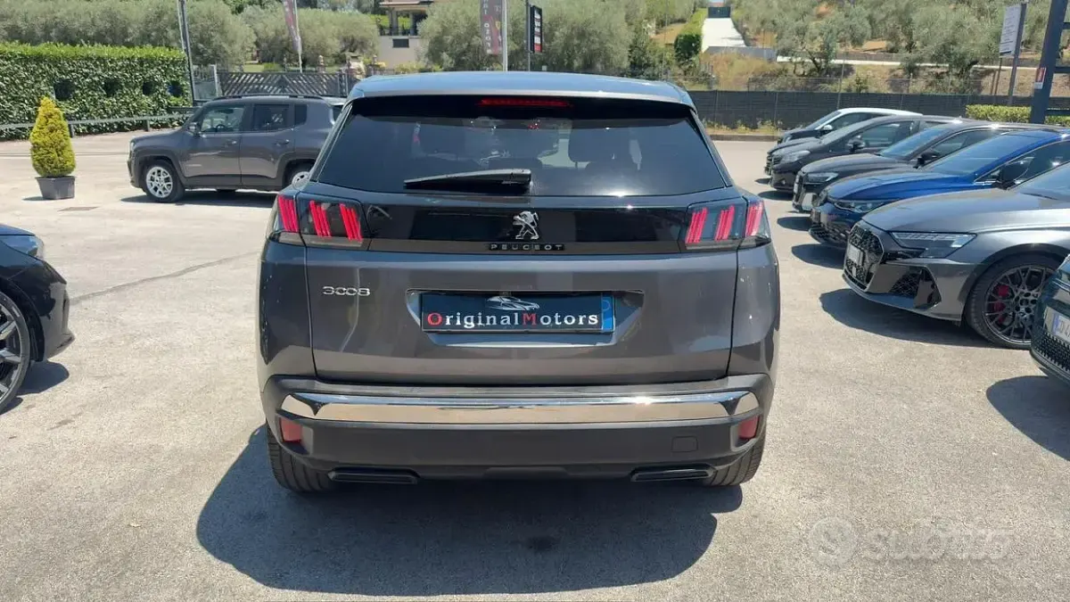 Usata Peugeot 3008 Allure 131 CV (96 kW) 2024 Grigio SUV