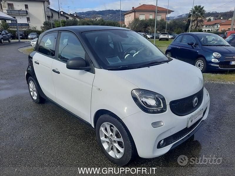 Usata Smart ForFour Passion 2017 Bianco Utilitaria