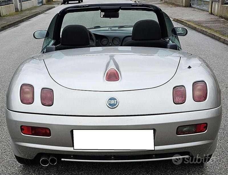 Usata Fiat Barchetta 131 CV (96 kW) 2001 Grigio Cabrio