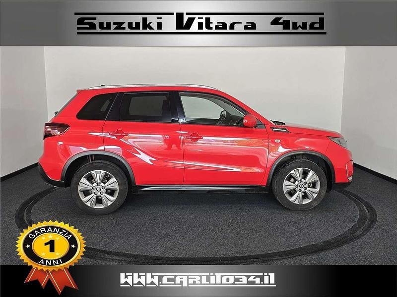 Usata Suzuki Vitara Cool 129 CV (94 kW) 2023 Rosso SUV