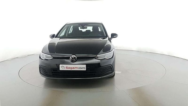 Usata VW Golf VIII Life 131 CV (96 kW) 2022 Nero mito metallizzato Berlina