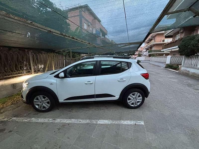 Usata Dacia Sandero Expression 101 CV (74 kW) 2024 Bianco Utilitaria