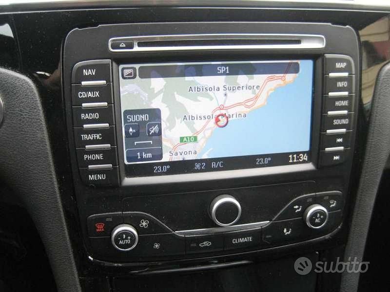 Usata Ford S-MAX Titanium 163 CV (119 kW) 2011 Blu Monovolume