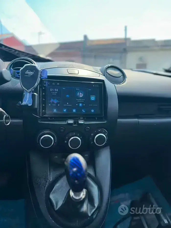 Usata Mazda 2 75 CV (55 kW) 2007 Bluazzurro Utilitaria