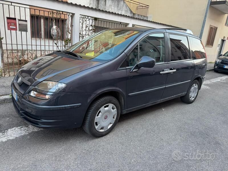 Usata Fiat Ulysse 109 CV (80 kW) 2010 Blu Monovolume