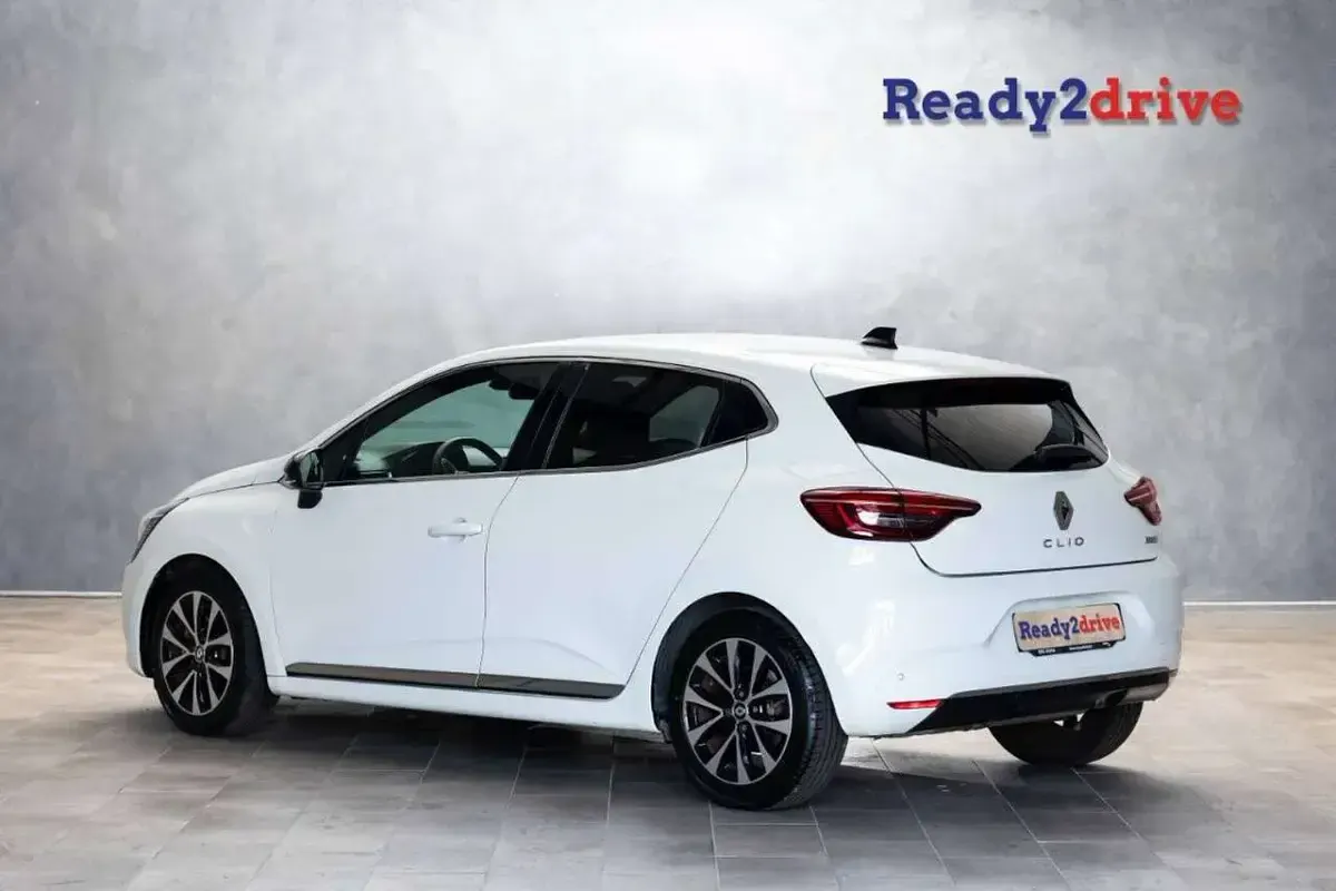 Usata Renault Clio V Techno 144 CV (105 kW) 2022 Bianco Berlina