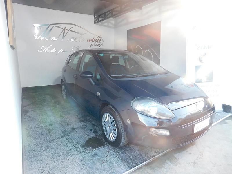 Usata Fiat Punto Lounge 84 CV (61 kW) 2012 Blu Berlina