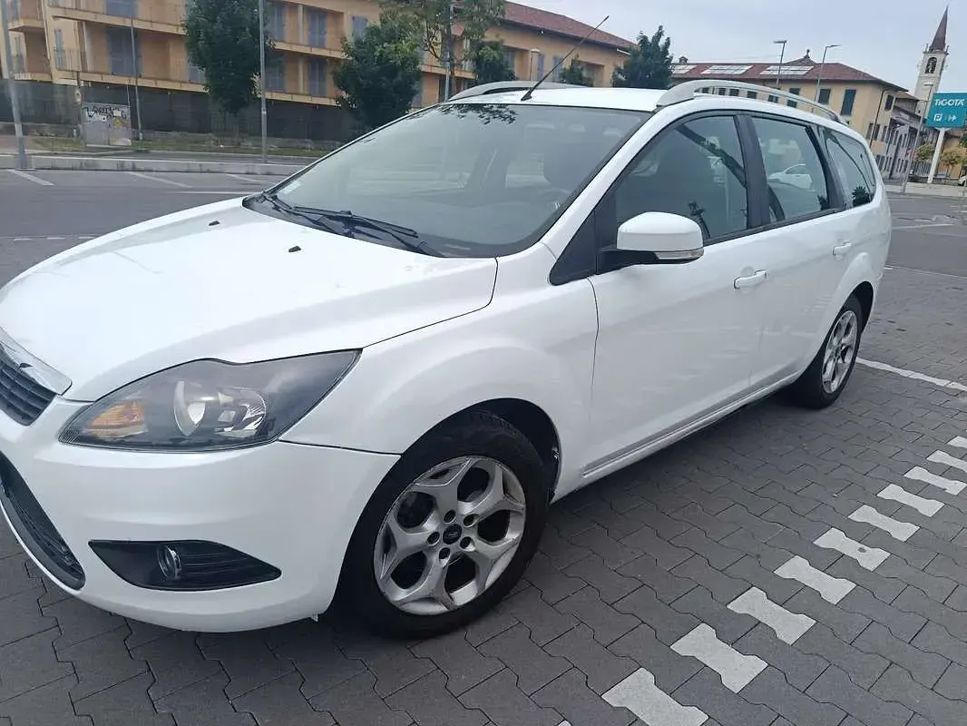 Usata Ford Focus Style 101 CV (74 kW) 2010 Station wagon
