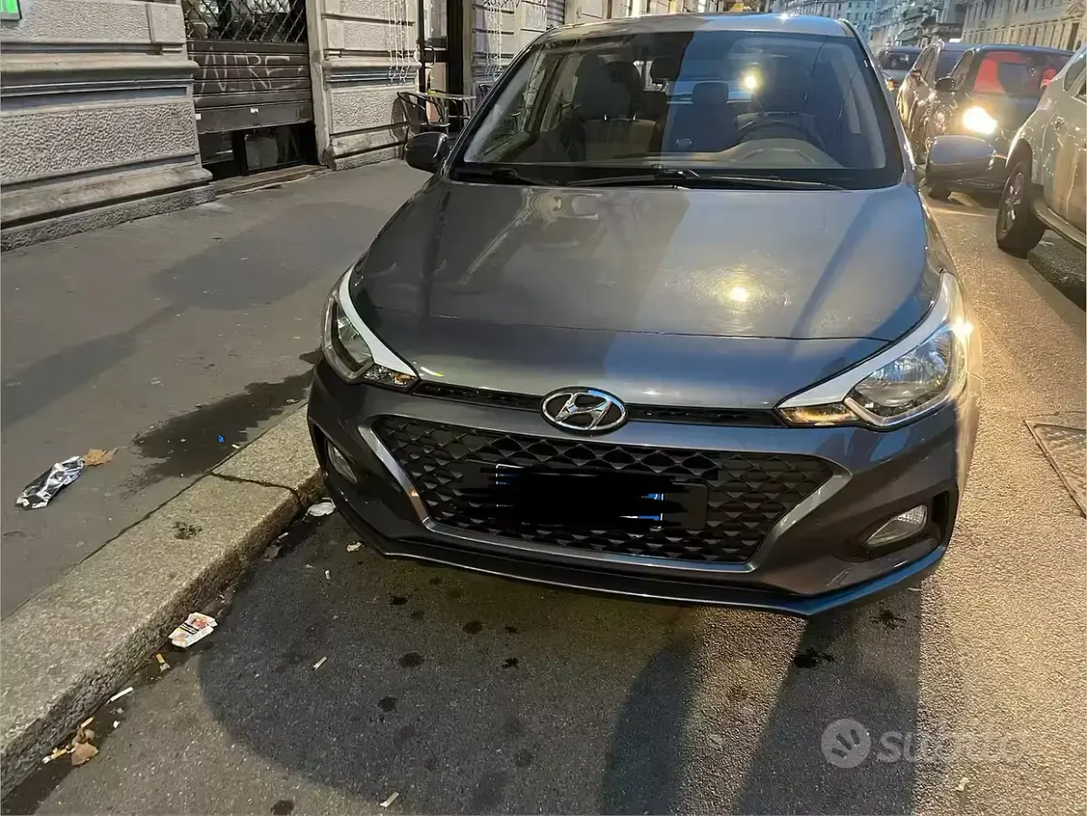 Usata Hyundai i20 85 CV (62 kW) 2019 Grigio Utilitaria