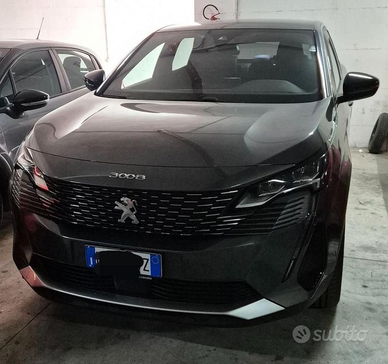 Usata Peugeot 3008 131 CV (96 kW) 2023 SUV