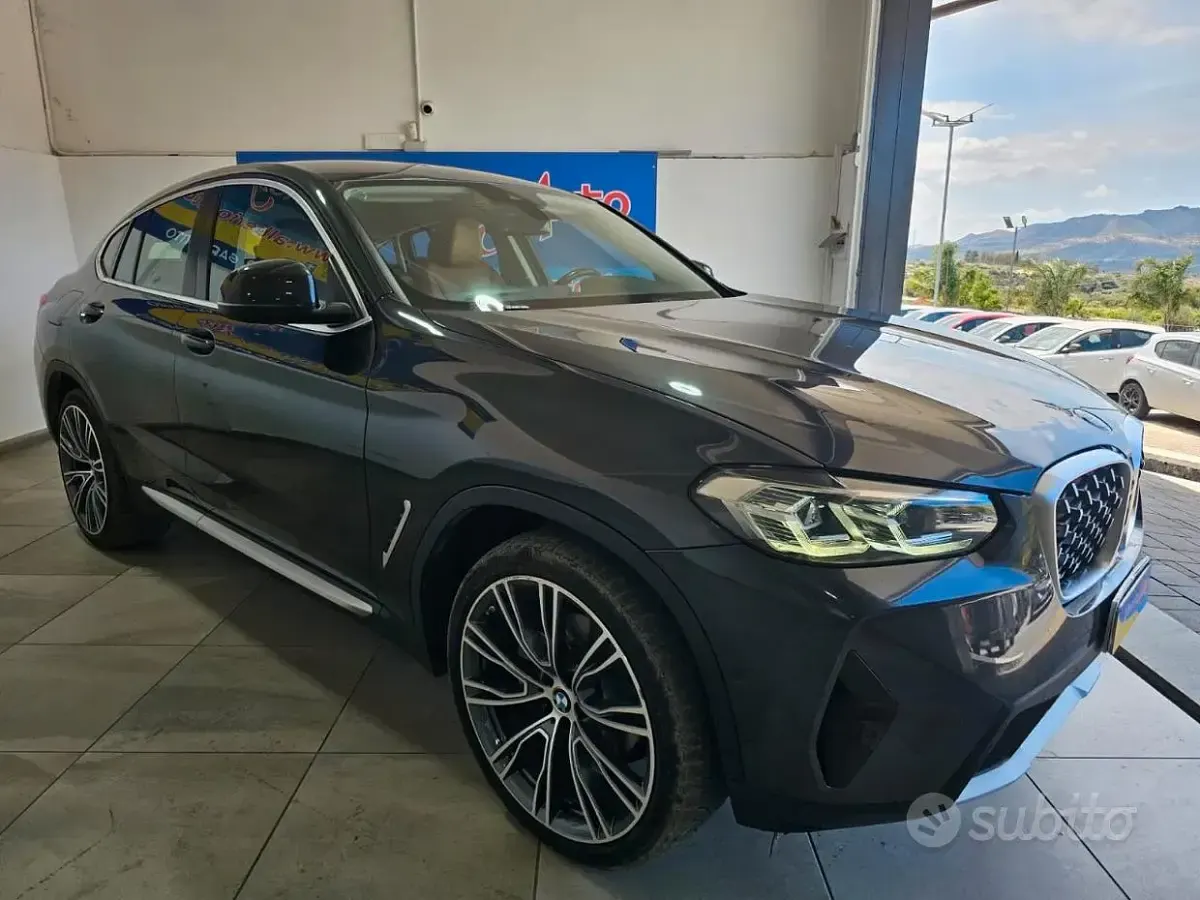 Usata BMW X4 xLine 190 CV (139 kW) 2023 Nero SUV