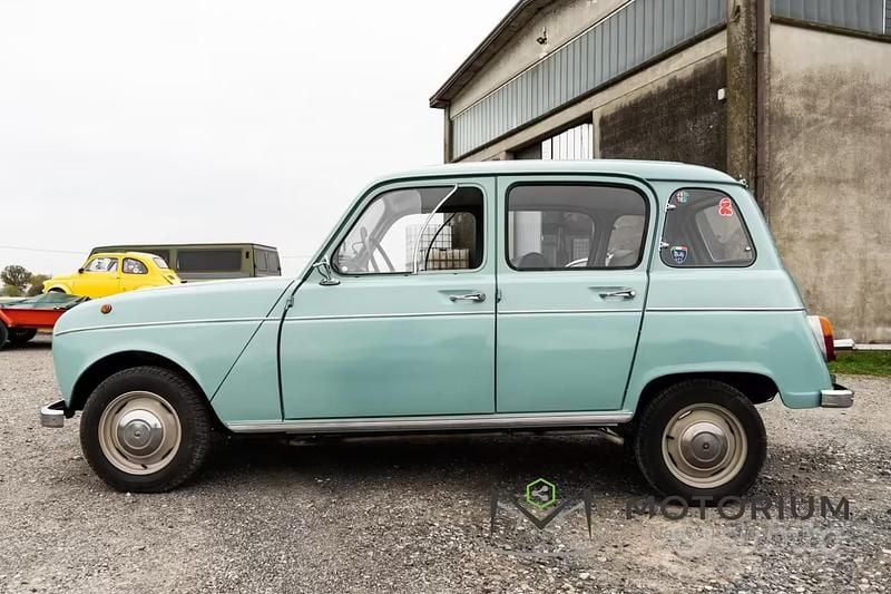 Usata Renault R4 26 CV (19 kW) 1960 Blu Berlina