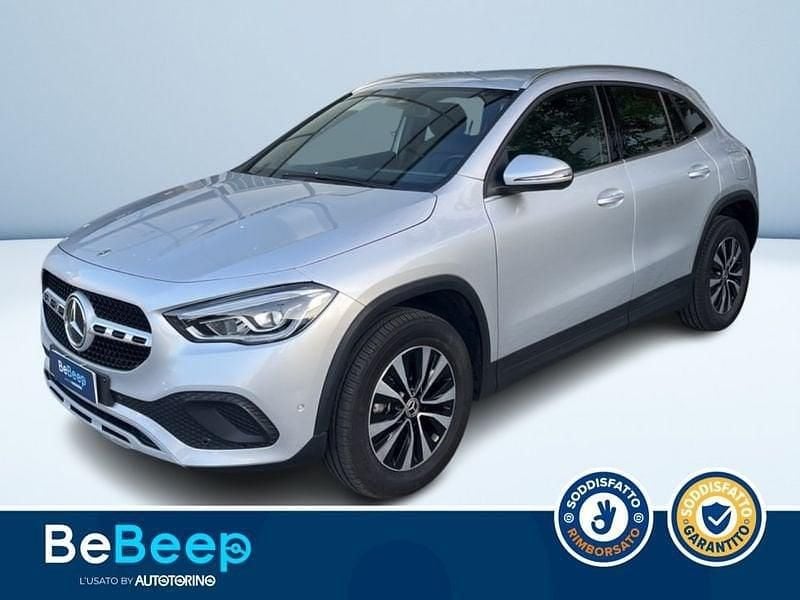 Argento metallizzato Usata 2022 Mercedes GLA200 SUV | 27.400 € (Super prezzo) - Immagine 1/3