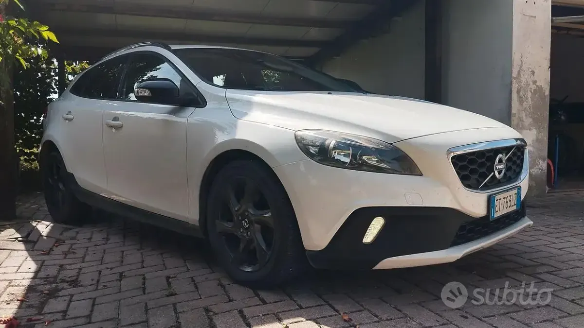 Usata Volvo V40 CC 2014 Bianco Station wagon