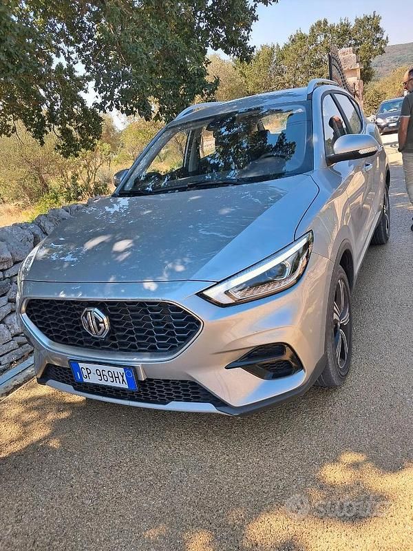 Usata MG ZS 106 CV (77 kW) 2023 Grigio Berlina