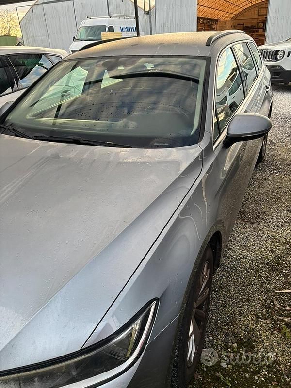 Usata VW Passat Comfortline 150 CV (110 kW) 2018 Grigio Berlina