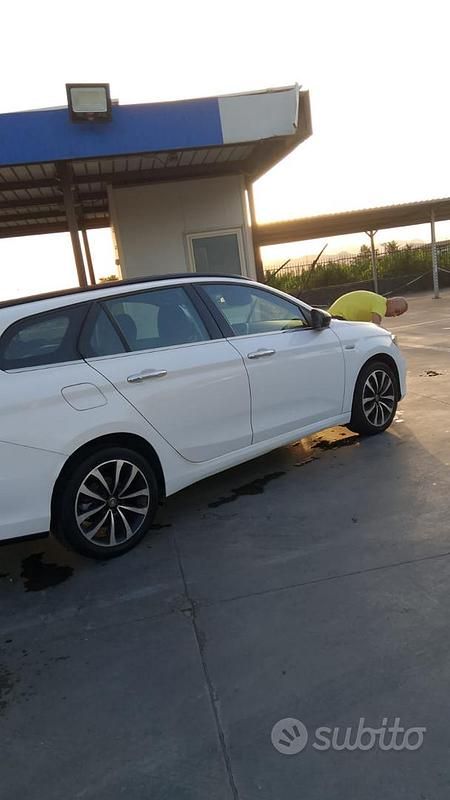 Usata Fiat Tipo 120 CV (88 kW) 2016 Bianco Station wagon