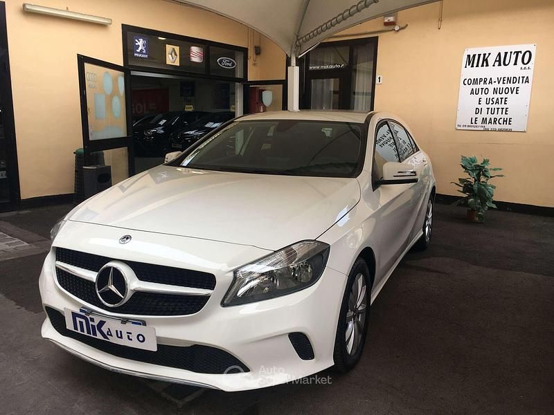 Usata Mercedes A180 Executive 109 CV (80 kW) 2017 Bianco Berlina