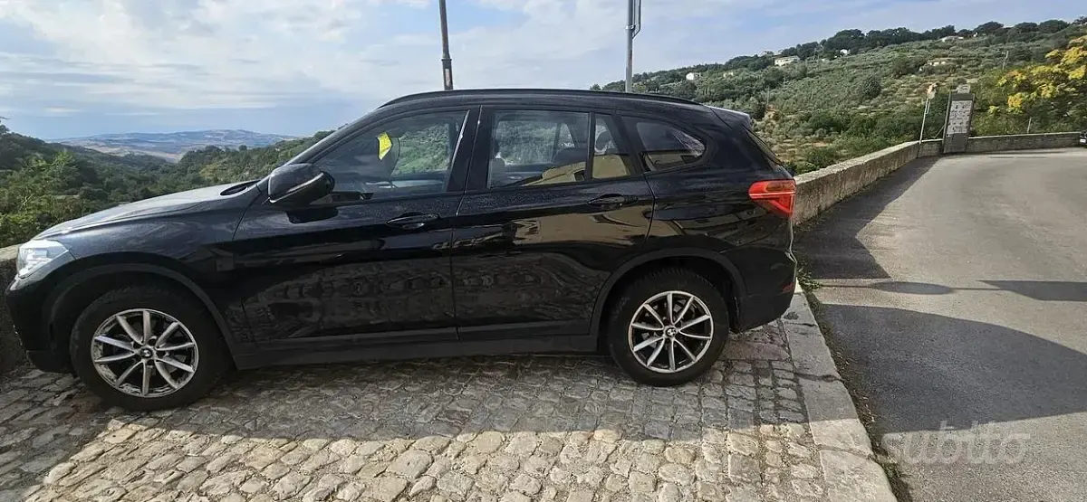 Usata BMW X1 150 CV (110 kW) 2019 Nero SUV