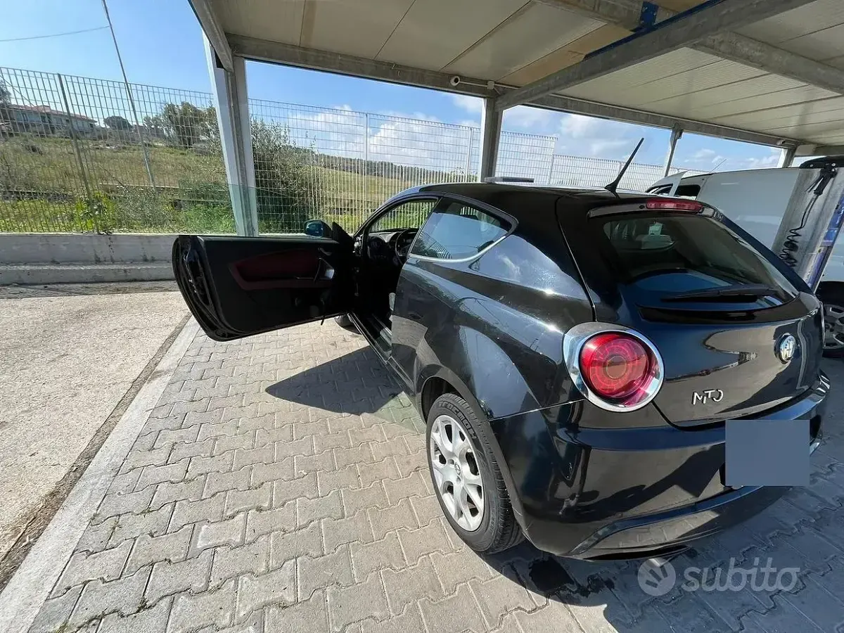 Usata Alfa Romeo MiTo 95 CV (69 kW) 2011 Nero Utilitaria