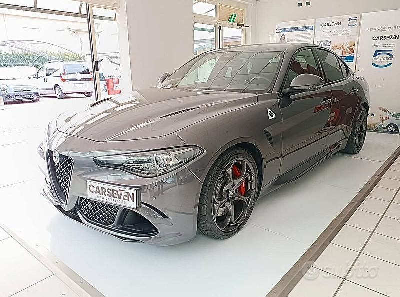 Usata Alfa Romeo Giulia Quadrifoglio 510 CV (375 kW) 2021 Gray Berlina