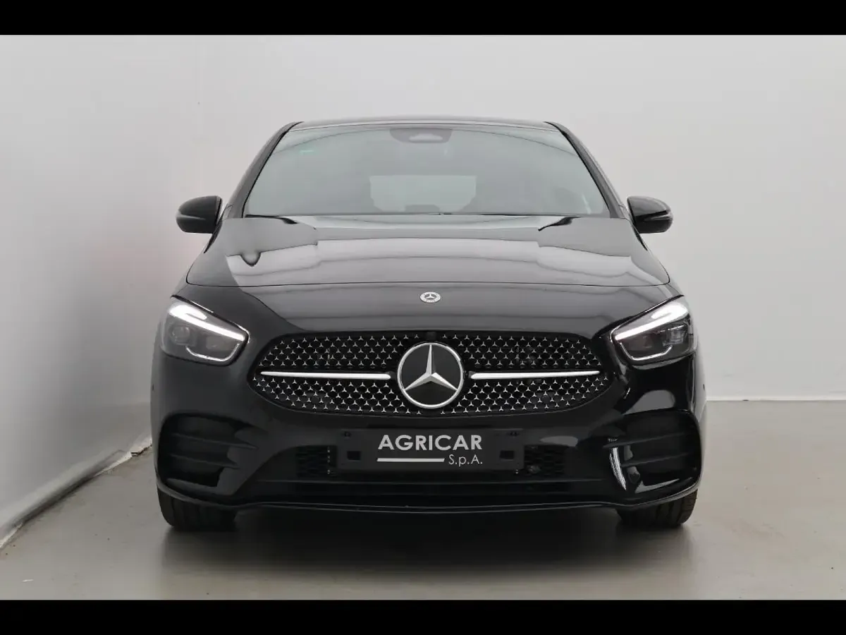 Usata Mercedes B250 Advanced Plus 218 CV (160 kW) 2025 Nero Utilitaria