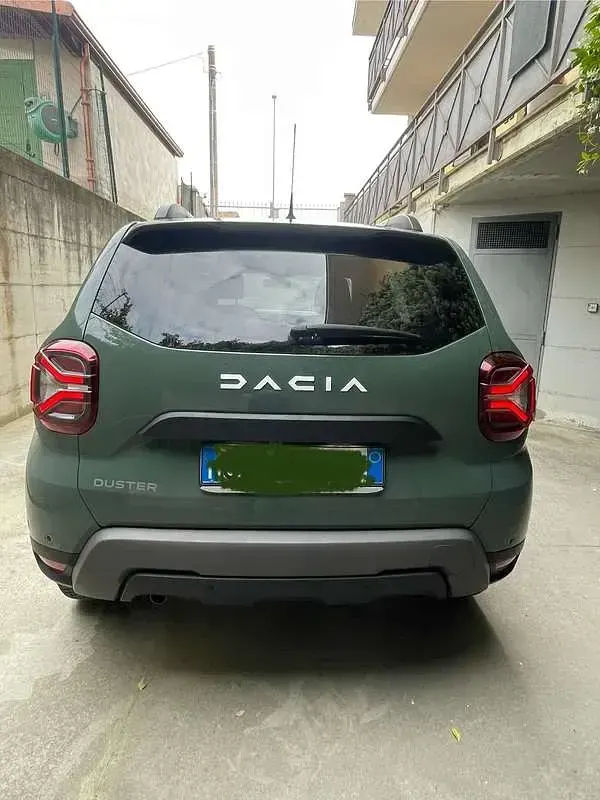 Usata Dacia Duster Journey 101 CV (74 kW) 2023 SUV