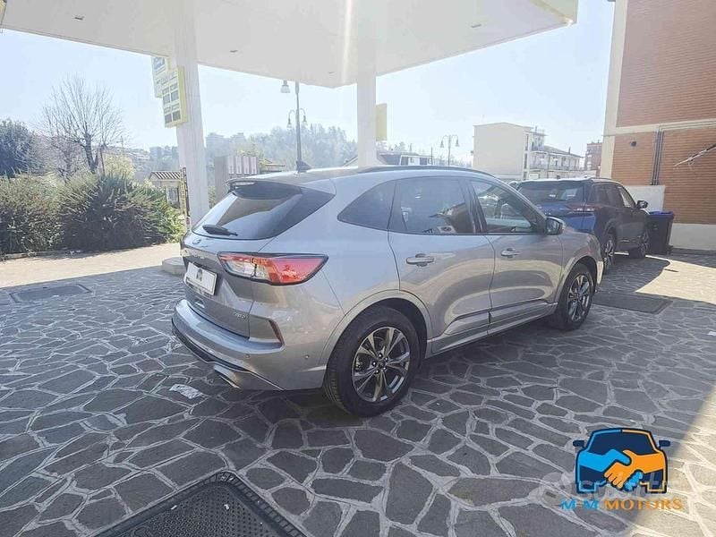 Usata Ford Kuga ST-Line 190 CV (139 kW) 2022 Grigio SUV