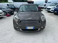 Usata Mini Cooper D Countryman 111 CV (81 kW) 2012 Marrone SUV