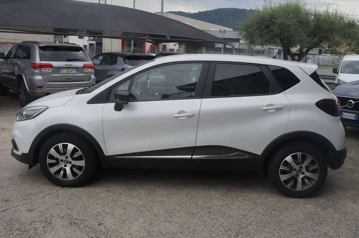 Usata Renault Captur 90 CV (66 kW) 2019 Bianco SUV