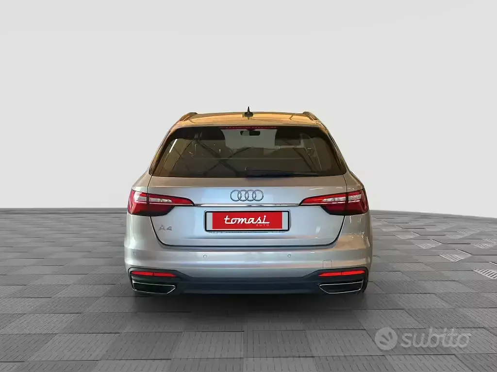 Usata Audi A4 163 CV (119 kW) 2022 Grigio Station wagon