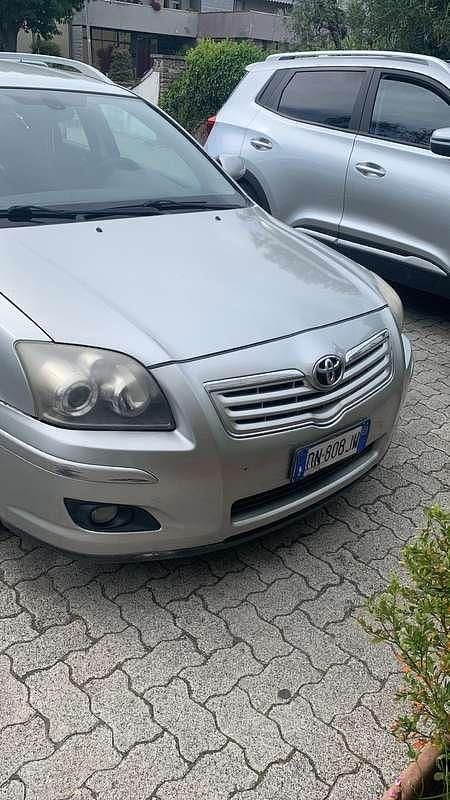 Usata Toyota Avensis Sol 90 CV (66 kW) 2008 Station wagon