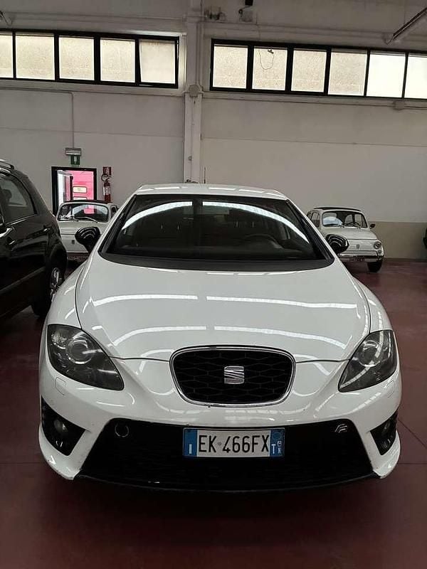 Usata Seat Leon FR 140 CV (102 kW) 2011 Other Utilitaria