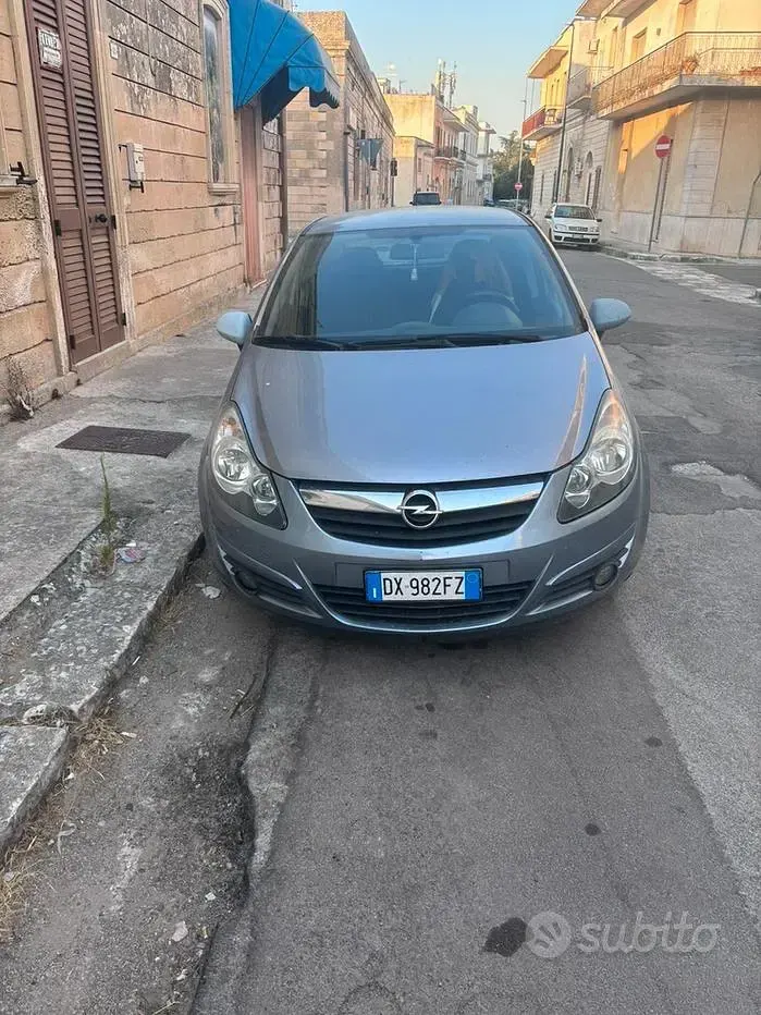 Usata Opel Corsa 80 CV (58 kW) 2010 Grigio Utilitaria