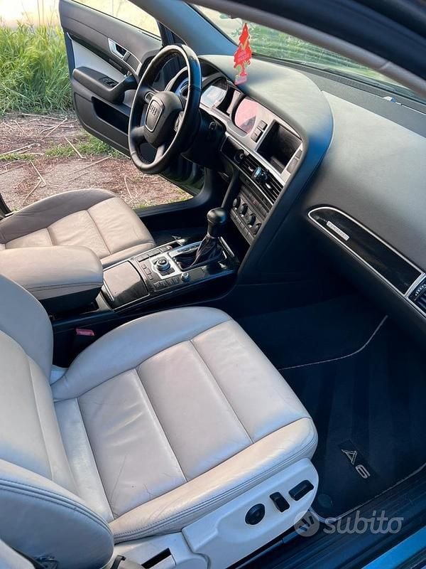 Usata Audi A6 240 CV (176 kW) 2010 Nero Station wagon