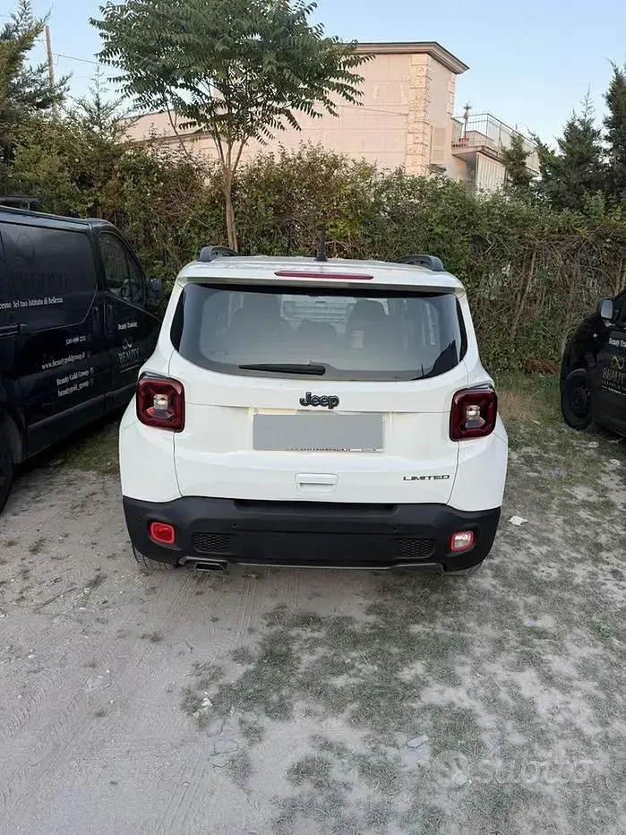 Usata Jeep Renegade 130 CV (95 kW) 2025 Bianco SUV