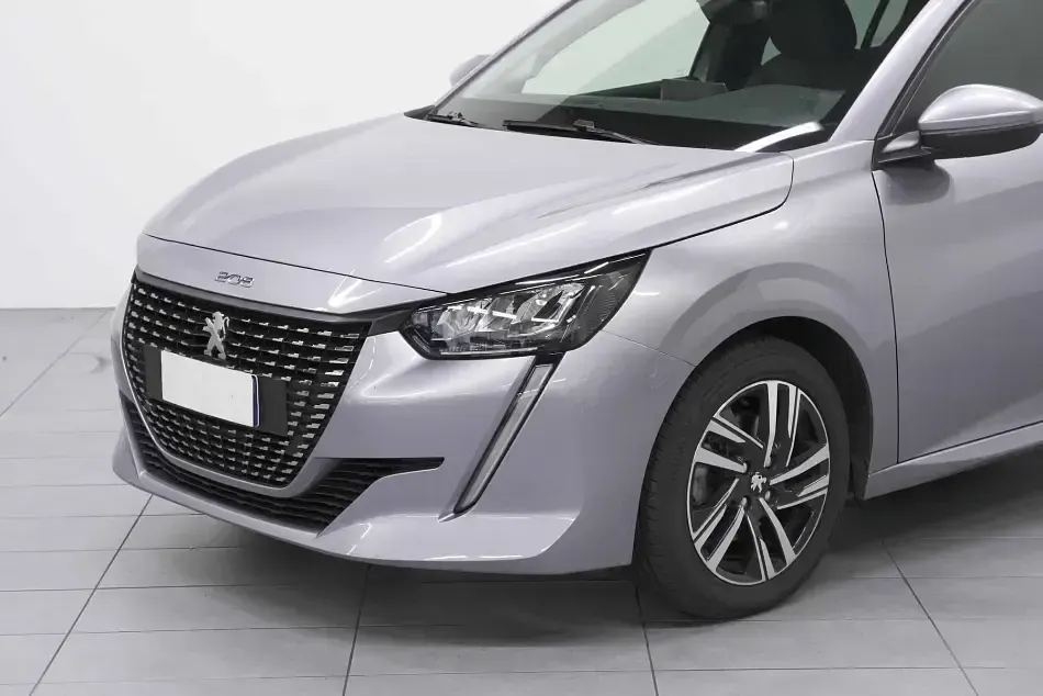 Usata Peugeot 208 101 CV (74 kW) 2021 Utilitaria