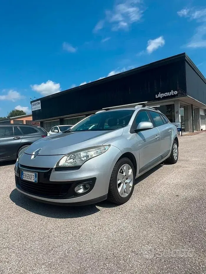Usata Renault Mégane GrandTour Business 110 CV (80 kW) 2012 Grigio Station wagon