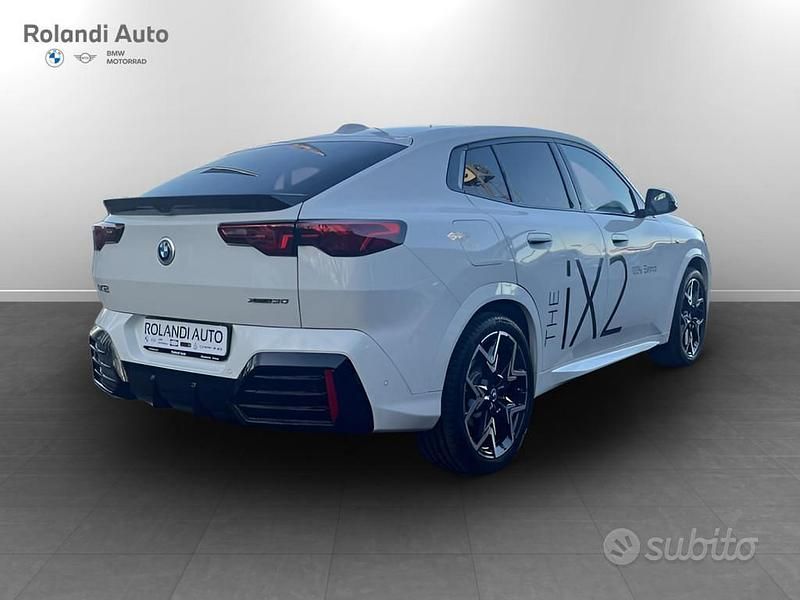 Usata BMW iX2 M Sport 230 kW (313 CV) 2024 Marrone SUV