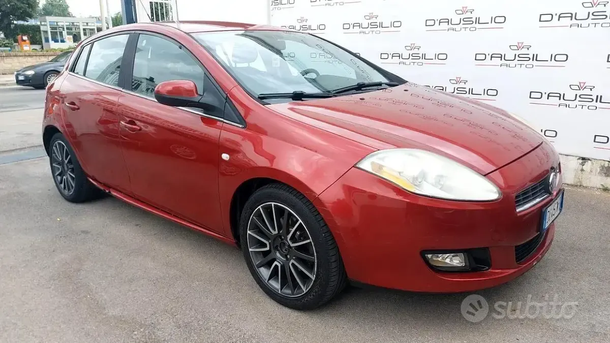Usata Fiat Bravo Emotion 120 CV (88 kW) 2007 Rosso Utilitaria