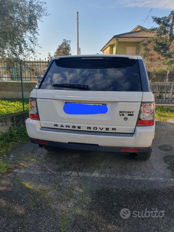Usata 2011 Land Rover Range Rover SUV | 10.000 € (Buon prezzo) - Immagine 1/3